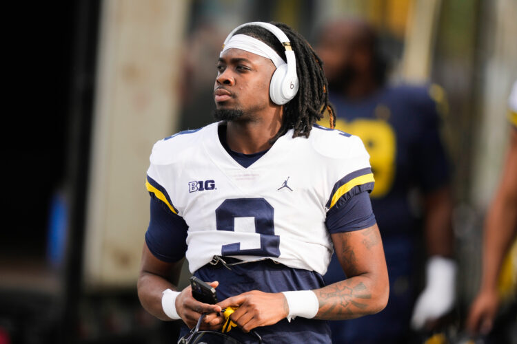 Michigan gets safety Rod Moore back